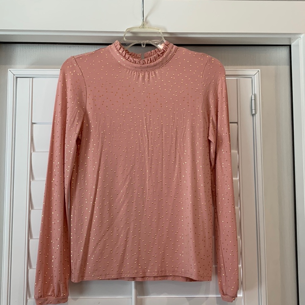 Peachy/pink top with gold dot detail, has a bit of stretch